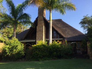  Vacation Hub International | Legend Safaris - Kruger Park Lodge Room