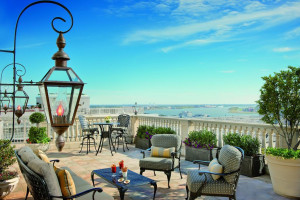  Vacation Hub International | The Ritz-Carlton, new orleans Room