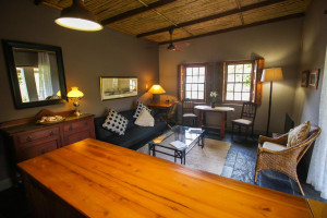 Vacation Hub International | Abigails Garden Cottage Room