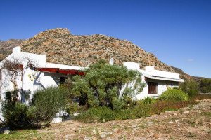 Vacation Hub International | Kogman & Keisie Guest Farm Room