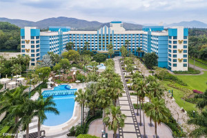  Vacation Hub International | Disney's Hollywood Hotel Room