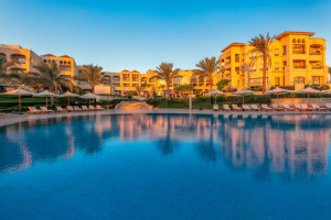  Vacation Hub International | Cleopatra Luxury Resort Sharm El Sheikh Room