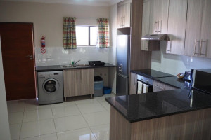  Vacation Hub International | The Willows at OR Tambo Room