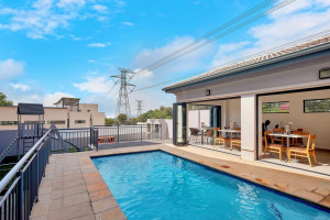  Vacation Hub International | Enigma Hotel Apartments Room