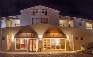  Vacation Hub International | Cape Town Beachfront Apartments at Leisure Bay Room