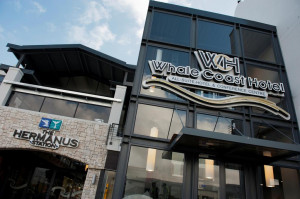  Vacation Hub International | Whale Coast all - suite hotel Room