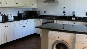  Vacation Hub International | Invermooi Estate - Quiet Waters Lodge Room