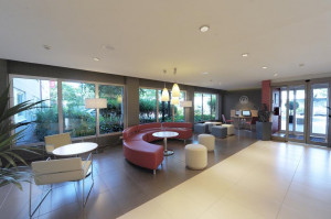  Vacation Hub International | Ibis Cornella Room
