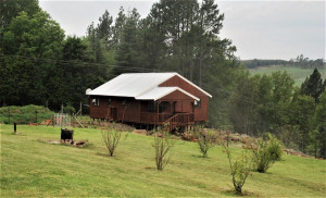  Vacation Hub International | Valley View Log Home @ Rocklog Farm Room