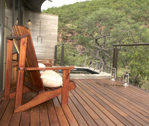  Vacation Hub International | Inzalo Safari Lodge Room