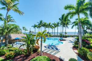  Vacation Hub International | Hampton Inn Key West Room