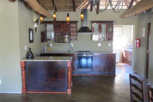  Vacation Hub International | Kwalata Bush Experience, Mabalingwe Room