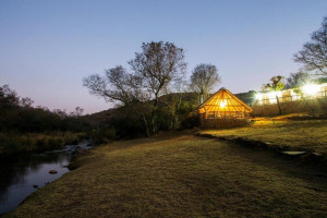  Vacation Hub International | Rivendell Trout Estate Room