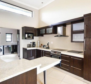  Vacation Hub International | Legend Self-catering Villas Room