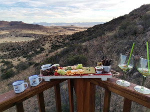  Vacation Hub International | Linduli Farmstay Room