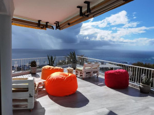  Vacation Hub International | African Vibes Camps Bay Room