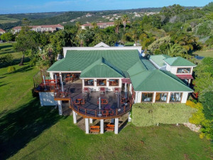  Vacation Hub International | Mount Castleton Room