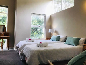  Vacation Hub International | Heldervue Heights Somerset West Room