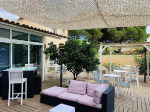  Vacation Hub International | Hotel Gil De France Room