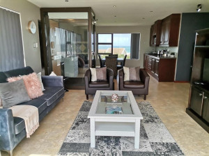  Vacation Hub International | Aguia-Vista Luxury Apartment Room
