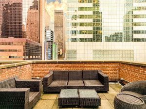 Vacation Hub International | The Gallivant Times Square Room