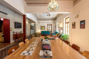  Vacation Hub International | City Circus Athens Room