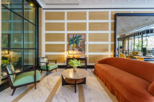  Vacation Hub International | The Editory Boulevard Aliados Hotel Room