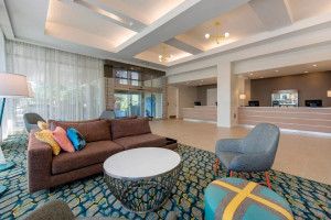  Vacation Hub International | Holiday Inn Orlando Room