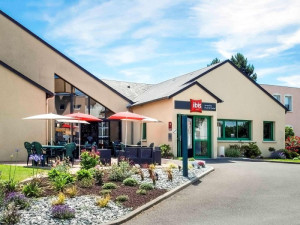 Vacation Hub International | ibis Avranches Mont St Michel Room