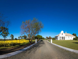  Vacation Hub International | Bethulie Guest Farm Room