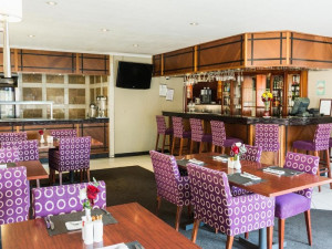  Vacation Hub International | Mercure Hotel Bedfordview Room