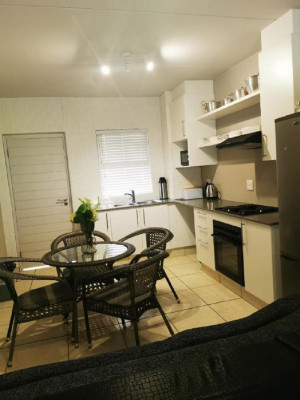  Vacation Hub International | Ballito Groves , unit 711 Ground floor Room