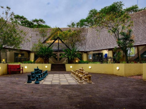  Vacation Hub International | Leisure Time Rentals Sanbonani Room