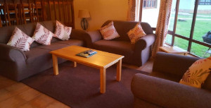  Vacation Hub International | 124 Fairways Drakensberg Gardens Room