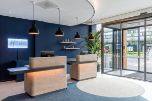  Vacation Hub International | Holiday Inn Express Almere Room