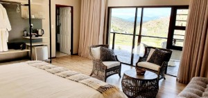  Vacation Hub International | Rooiberg Lodge Room