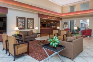  Vacation Hub International | Ramada by Wyndham Kissimmee Gateway Room