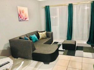  Vacation Hub International | The Menlyn Comfort Room