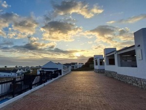  Vacation Hub International | Da Gama Bay Holiday Units Room