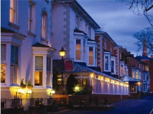  Vacation Hub International | Belmont Hotel Leicester Room