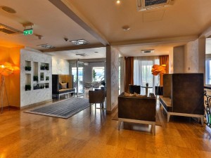  Vacation Hub International | Hotel Palma Room