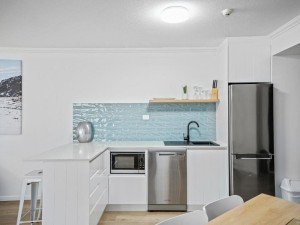  Vacation Hub International | Sovereign on the Gold Coast Room