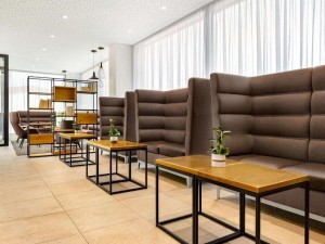  Vacation Hub International | Wyndham Garden Munich Messe Room