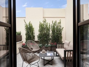  Vacation Hub International | NLH Monastiraki Room