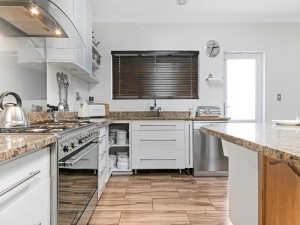  Vacation Hub International | Sunset Bliss Villa Room