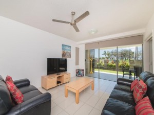  Vacation Hub International | Beaches on Lammermoor Apartments Room