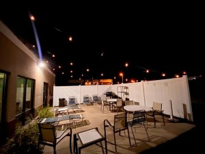 Vacation Hub International | Holiday Inn Express Cedar Rapids - Collins Road, an IHG Hot Room