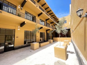  Vacation Hub International | Colmena Centro Room