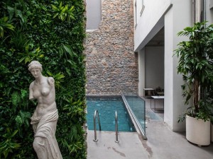  Vacation Hub International | Art Suites Korai Room