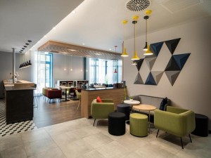  Vacation Hub International | Holiday Inn Express - Rosenheim by IHG Room